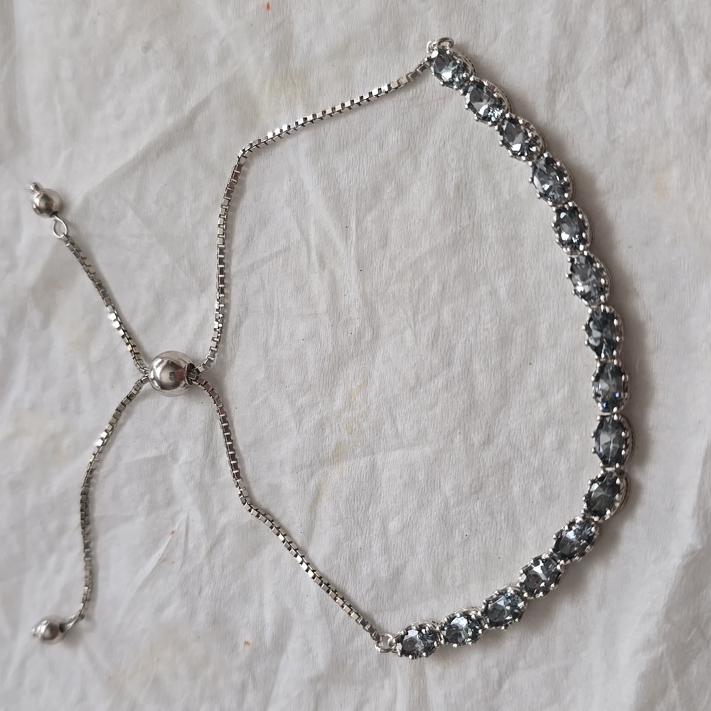 HP. Never Worn 3.44 ctw Oval Platinum Spinel Rhodium Over Silver Adj Bracelet